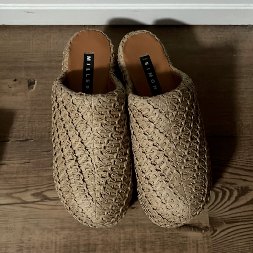 Simon Miller Tan Clogs size 11